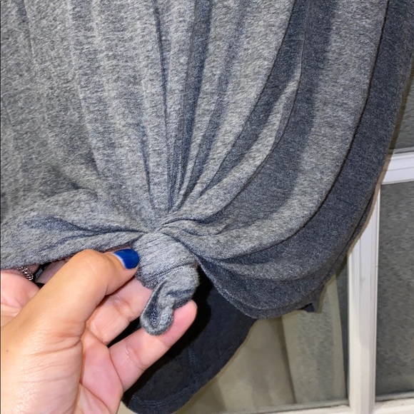Charlotte Russe Grey Tee - Picture 4 of 4